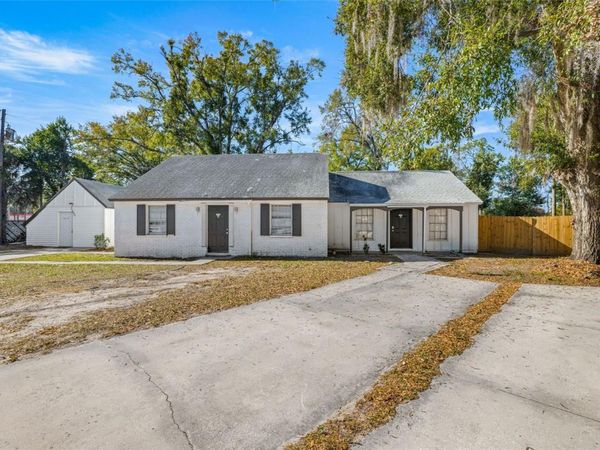 1403 COLLEGE PARK LANE, TAMPA, FL 33612