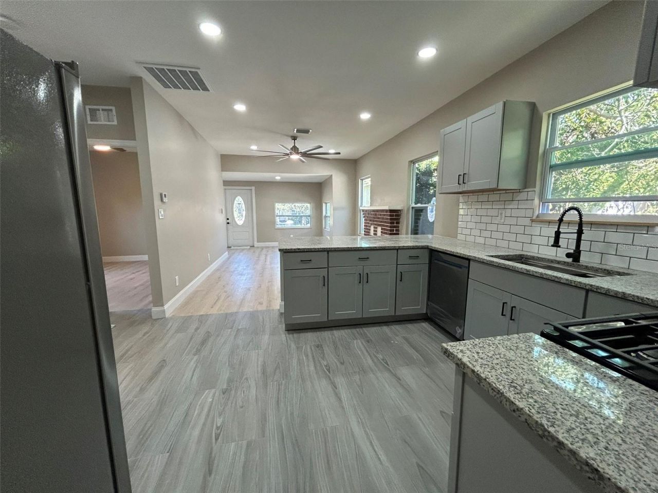 1218 13th Avenue S, Saint Petersburg, FL 33705 Photo