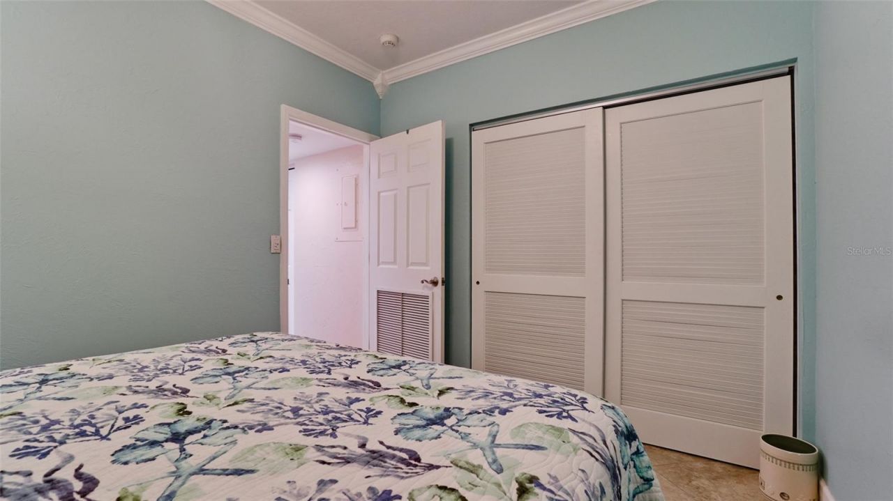 6005 Gulf Drive, Unit 219, Holmes Beach, FL 34217 Photo