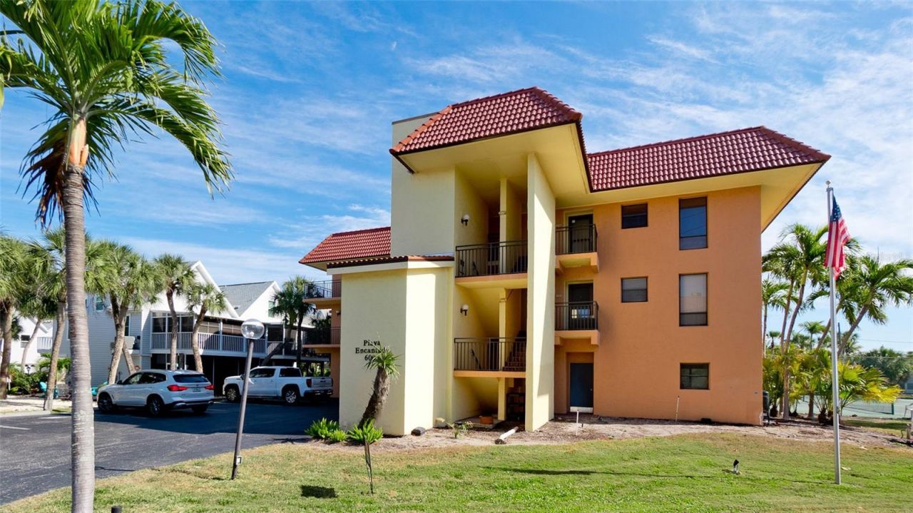 6005 Gulf Drive, Unit 219, Holmes Beach, FL 34217 Photo