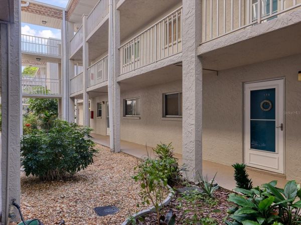 1330 GLEN OAKS DRIVE E, Unit 174D, SARASOTA, FL 34232