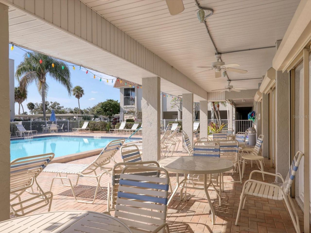 1330 Glen Oaks Drive E, Unit 174D, Sarasota, FL 34232 Photo