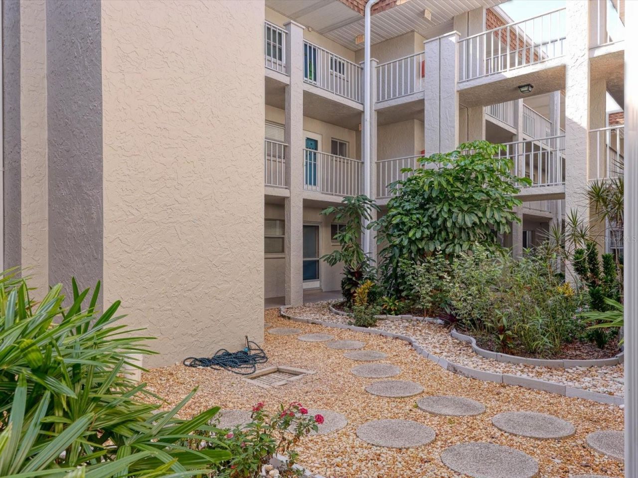 1330 Glen Oaks Drive E, Unit 174D, Sarasota, FL 34232 Photo