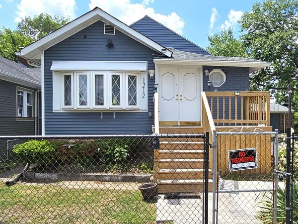1212 W Taft Street, Gary, IN 46404