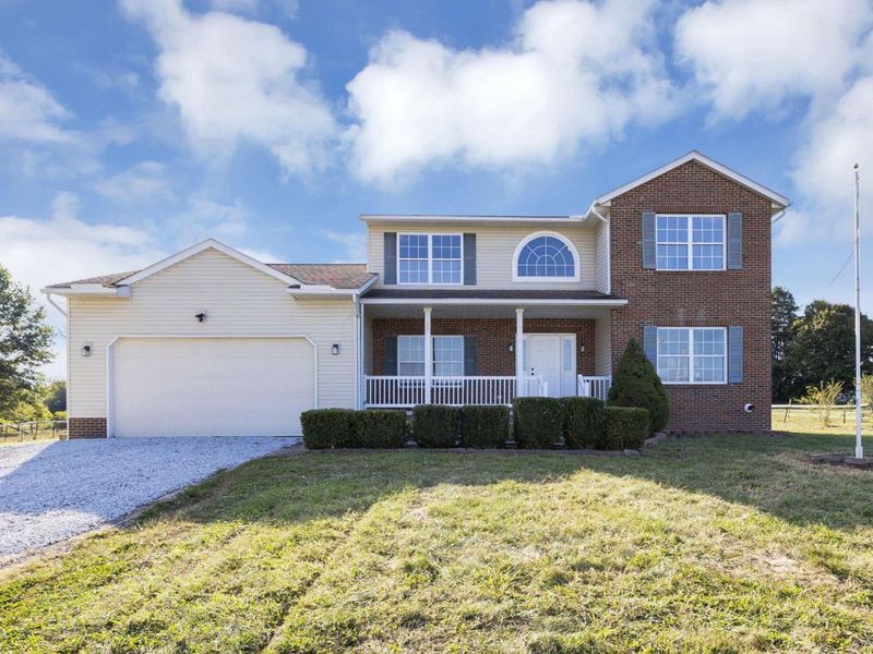 2453 Ryan Road, Heath, OH 43056 Photo 1