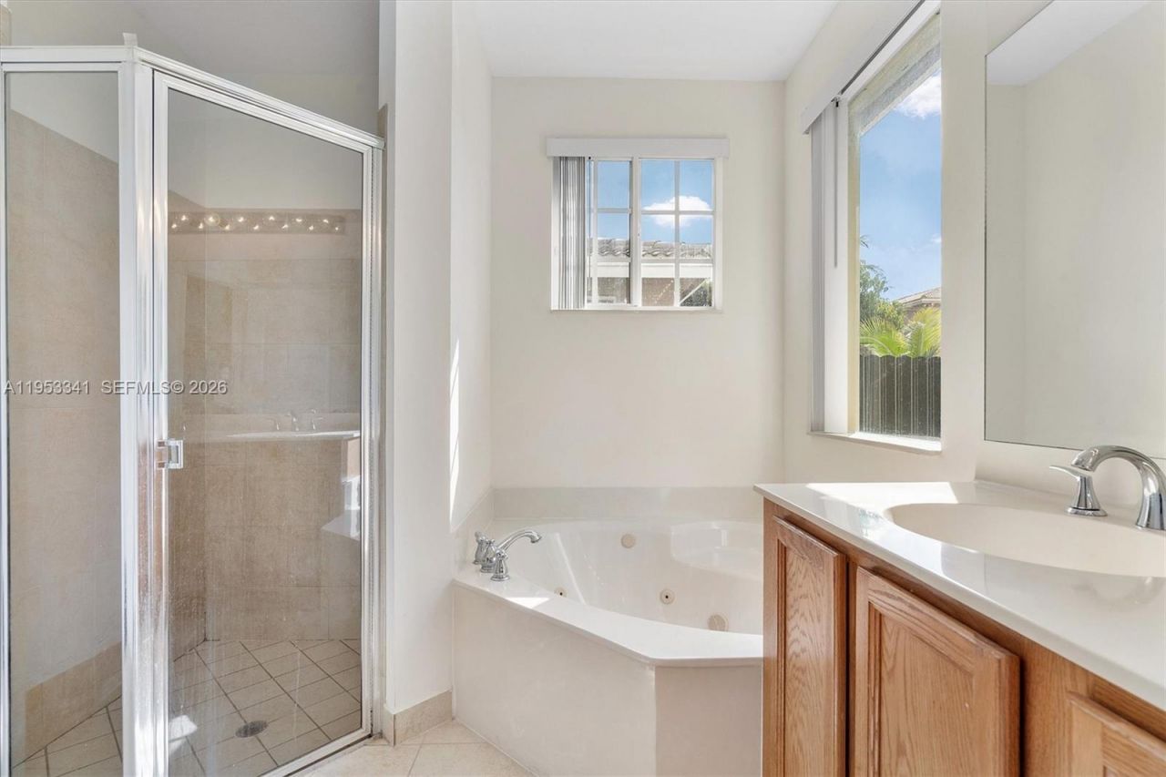 20606 NW 11th Ct, Miami Gardens, FL 33169 Photo