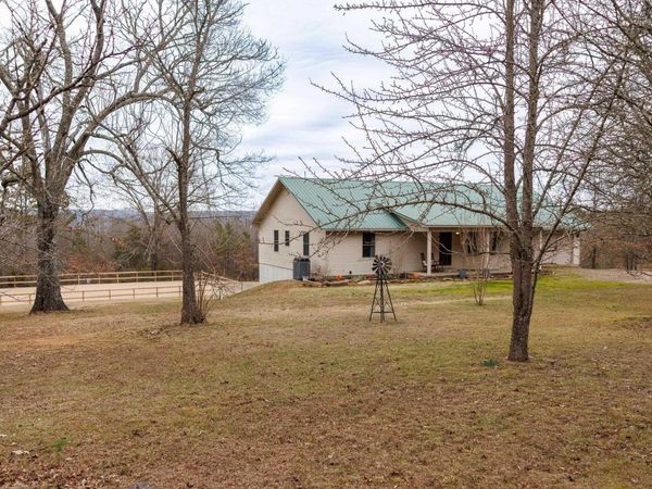 719 Oakvale Road, Shirley, AR 72153