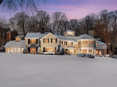 2670 Woolsey Lane, Woodland, MN 55391