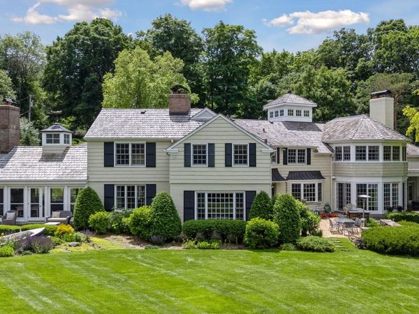 2670 Woolsey Lane, Woodland, MN 55391