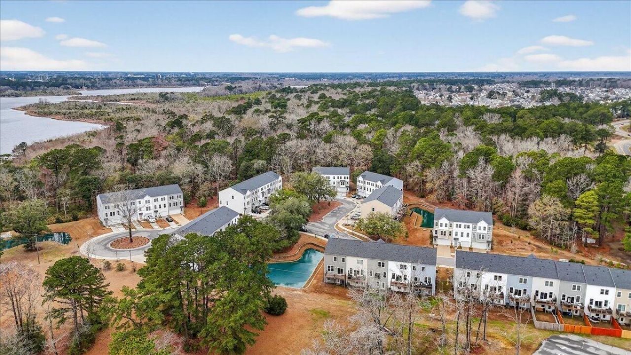 2017 Callaway Circle Photo 33