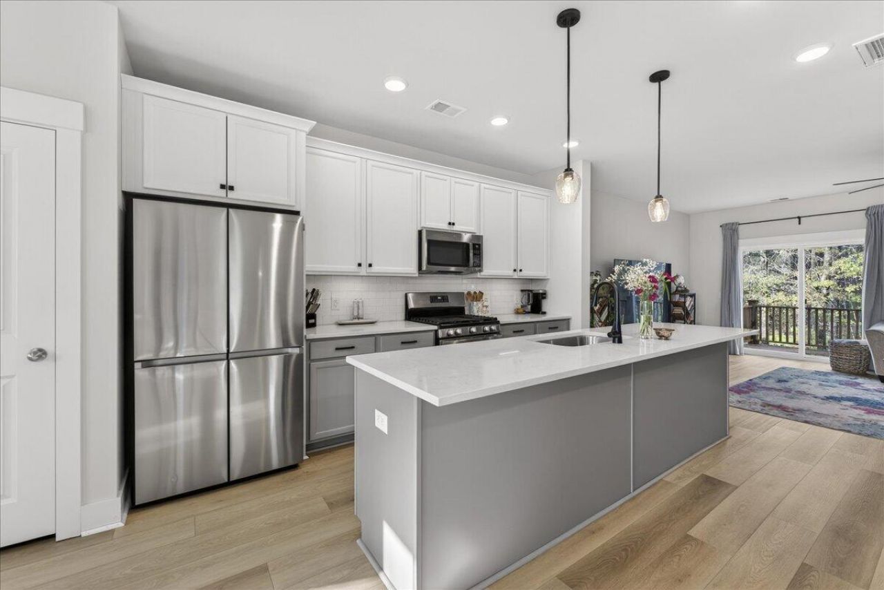 2017 Callaway Circle Photo 4