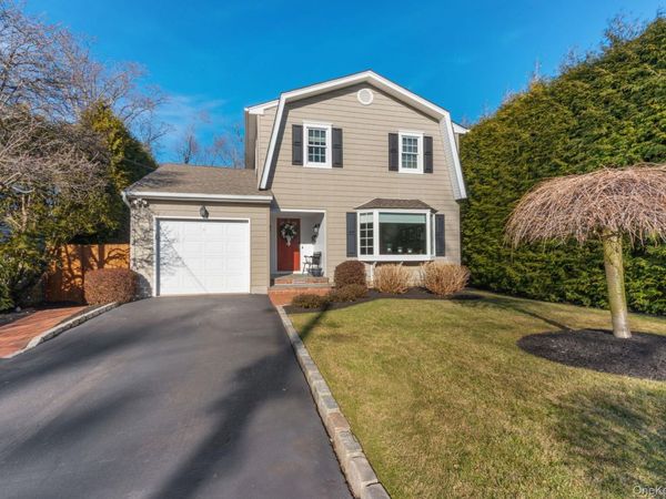 11 Oxford Street, Northport, NY 11768