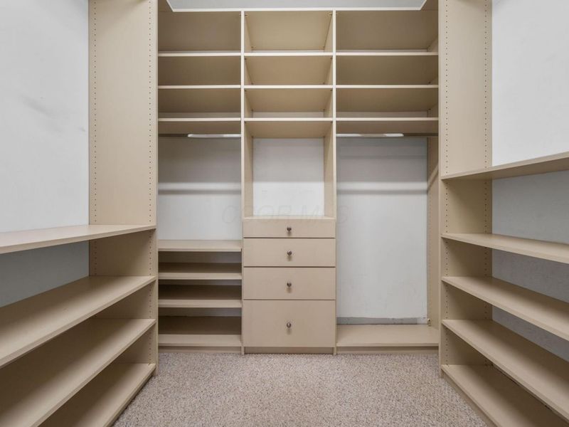 1744 Ridgecliff Road, Unit 12, Columbus, OH 43221 Photo 13