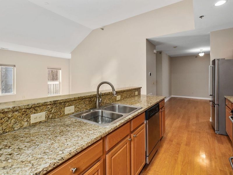 1744 Ridgecliff Road, Unit 12, Columbus, OH 43221 Photo 29