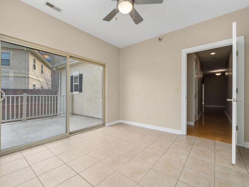 1744 Ridgecliff Road, Unit 12, Columbus, OH 43221 Photo 6