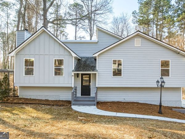 5825 Stonehaven Drive NW, Kennesaw, GA 30152