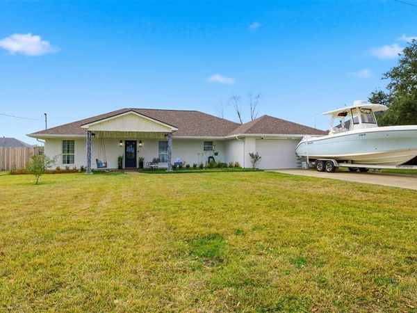 5726 Aspen Street, Lake Charles, LA 70605