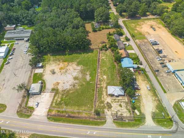 5205 Old Hwy 42, Hattiesburg, MS 39401