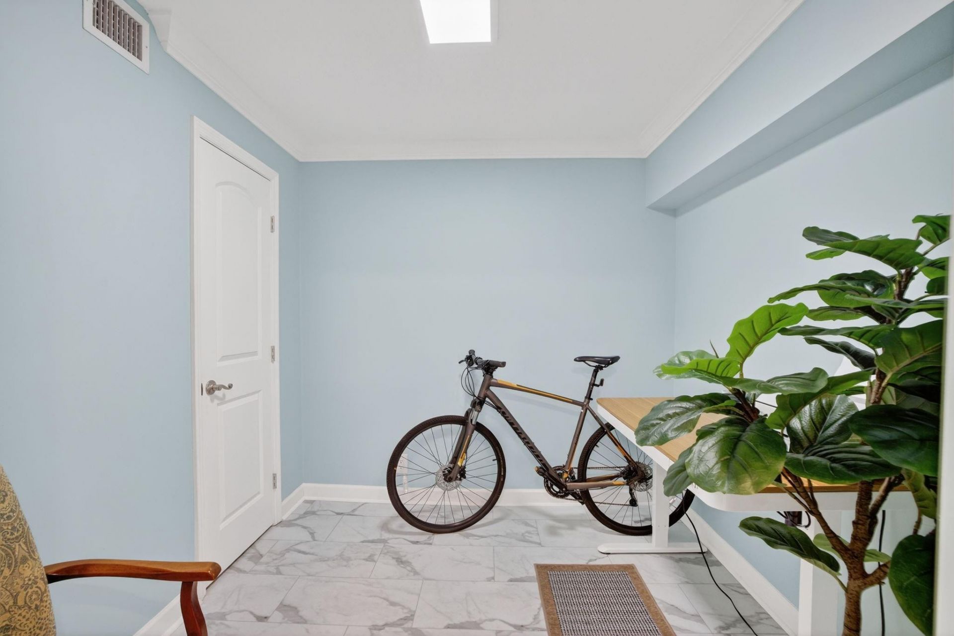 95 N Birch Road, Unit 702, Fort Lauderdale, FL 33304 Photo