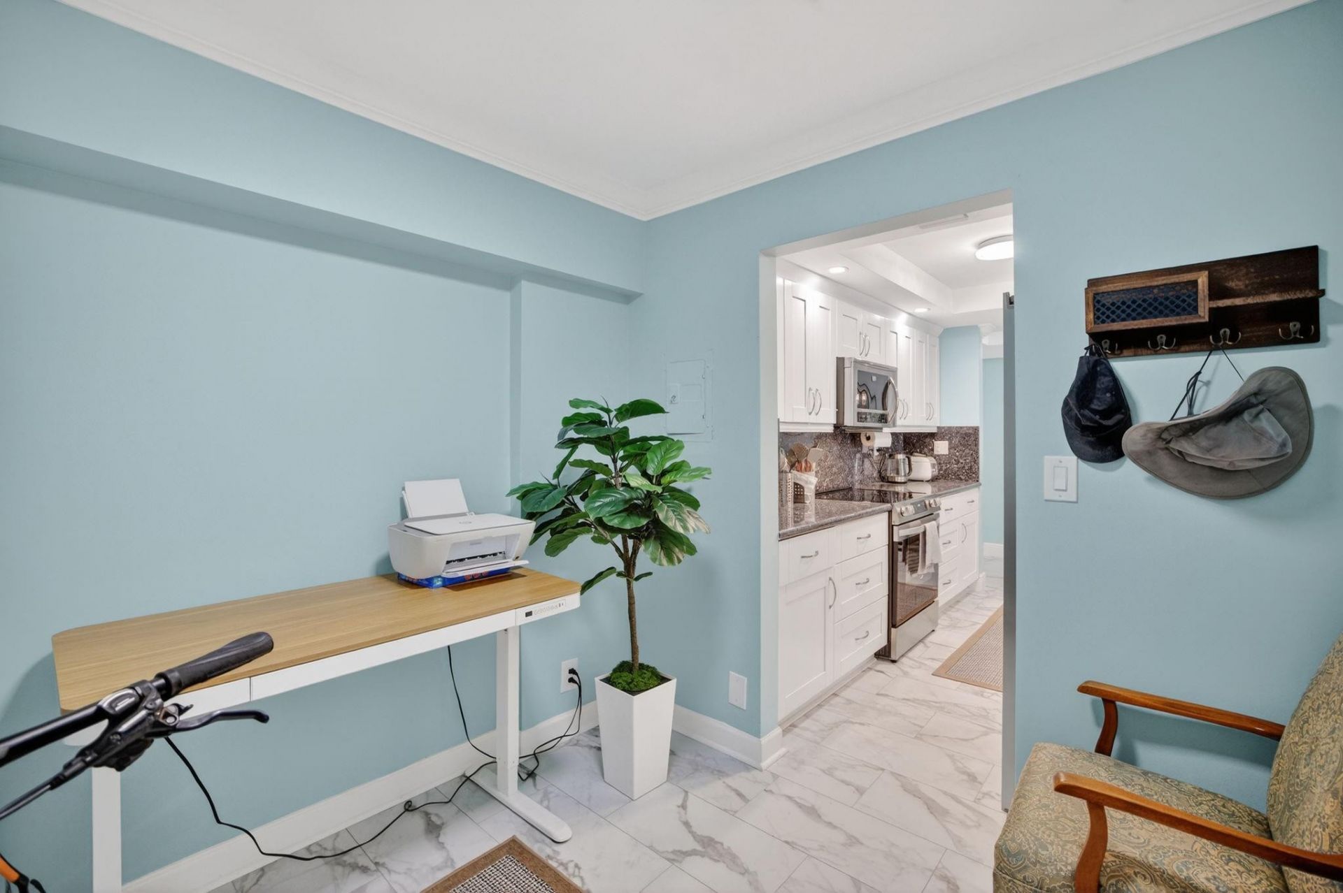 95 N Birch Road, Unit 702, Fort Lauderdale, FL 33304 Photo