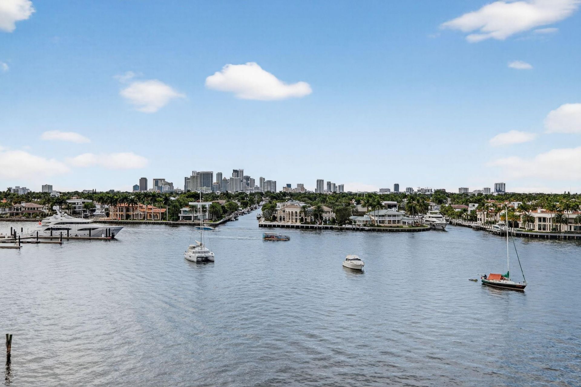 95 N Birch Road, Unit 702, Fort Lauderdale, FL 33304 Photo