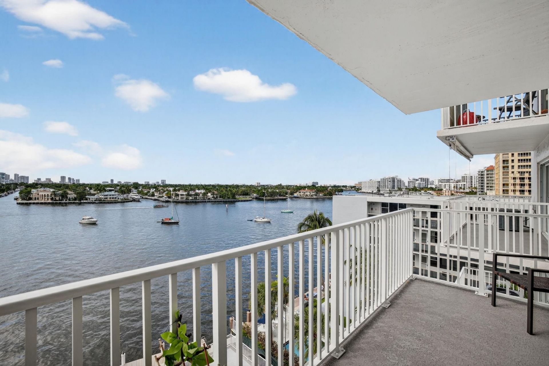 95 N Birch Road, Unit 702, Fort Lauderdale, FL 33304 Photo