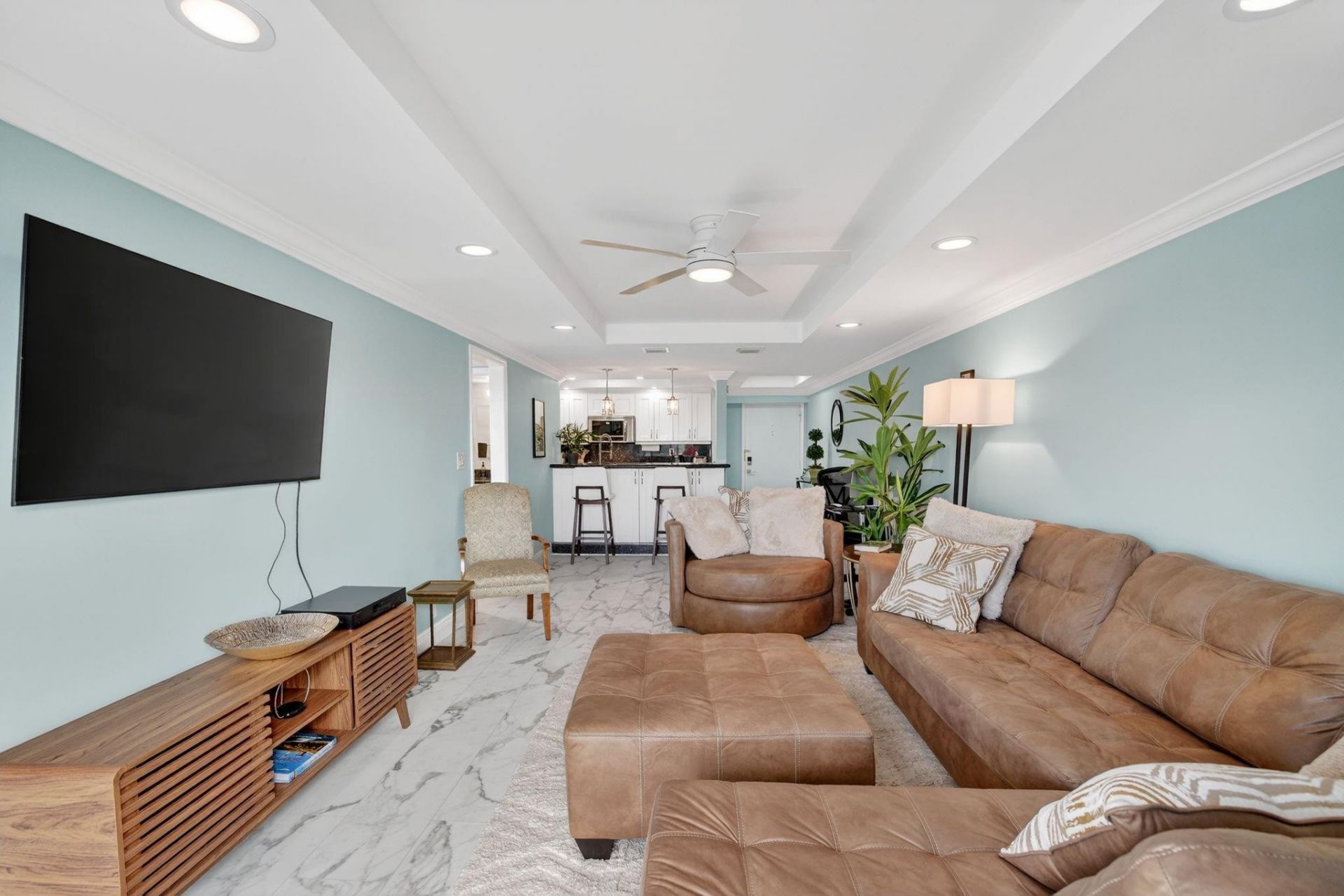 95 N Birch Road, Unit 702, Fort Lauderdale, FL 33304 Photo