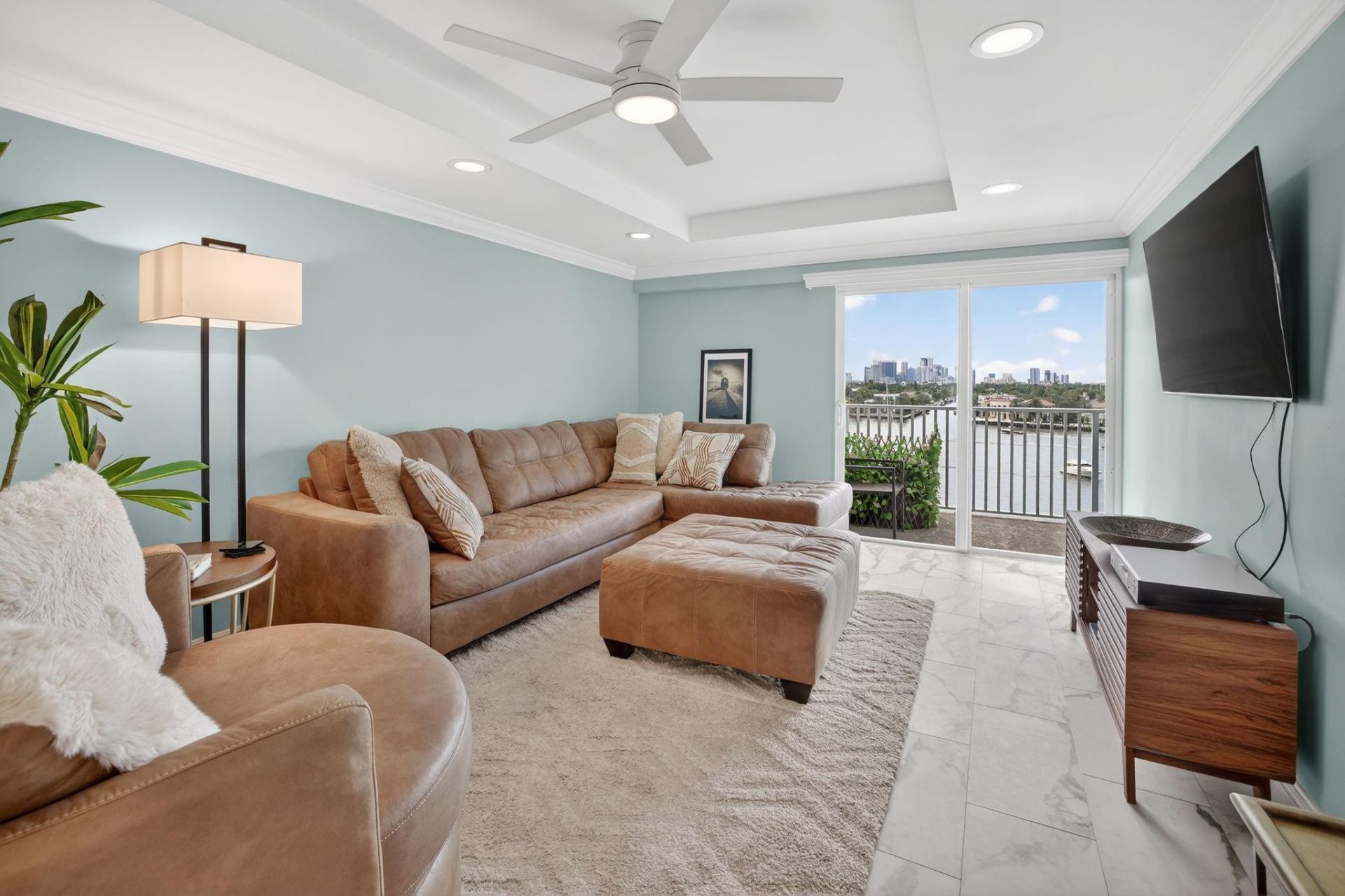 95 N Birch Road, Unit 702, Fort Lauderdale, FL 33304 Photo