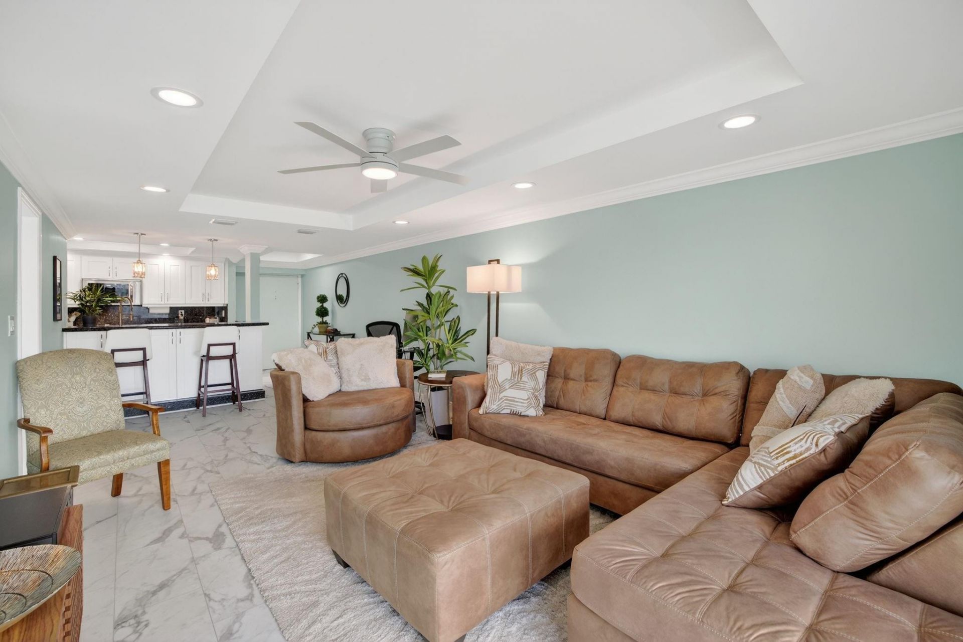 95 N Birch Road, Unit 702, Fort Lauderdale, FL 33304 Photo