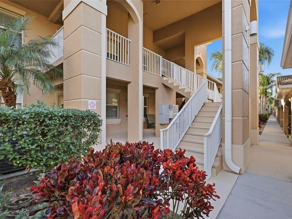 803 FAIRWAYCOVE LANE, Unit 205, BRADENTON, FL 34212