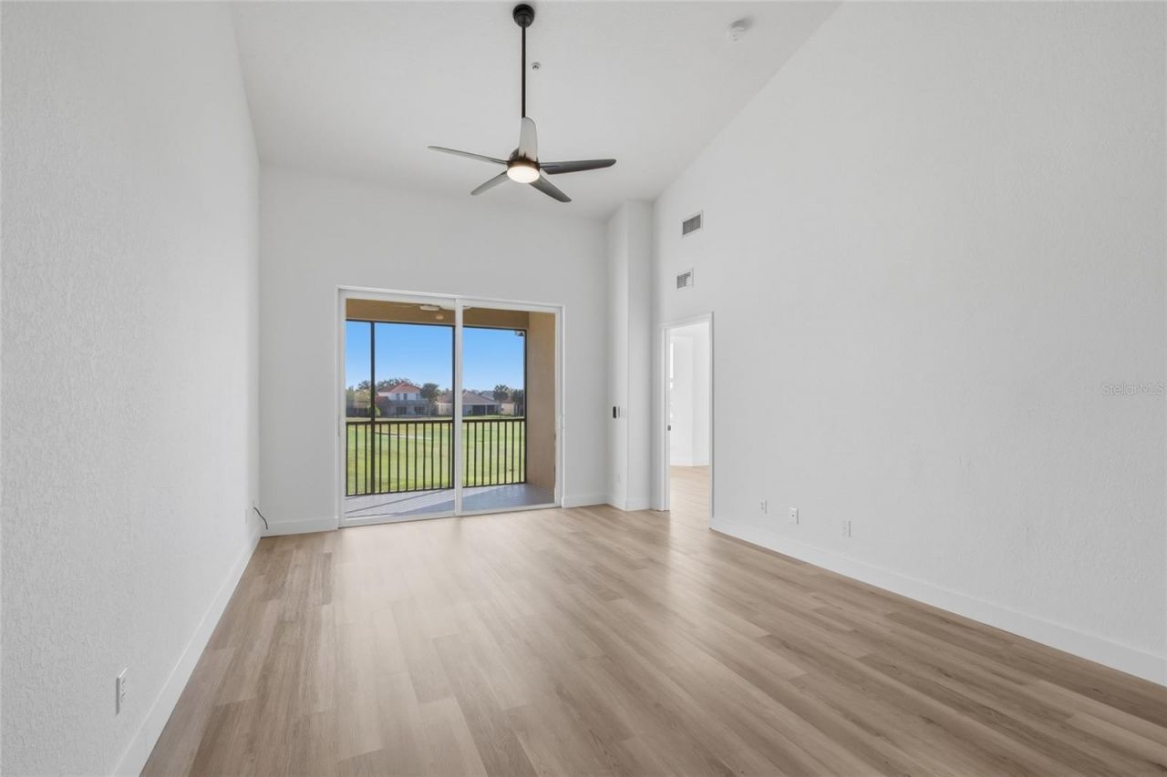 803 Fairwaycove Lane, Unit 205, Bradenton, FL 34212 Photo