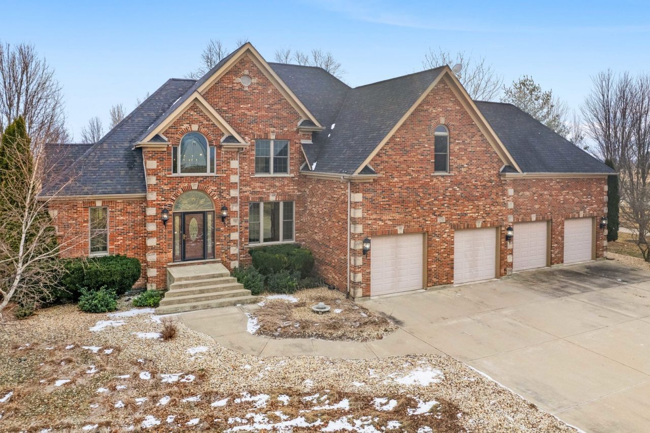 2290 N 45th Road, Leland, IL 60531 Main Photo