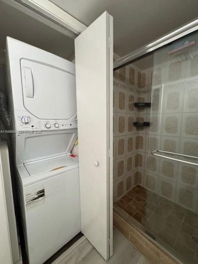 321 Lakeview Dr, Unit 105, Weston, FL 33326 Photo