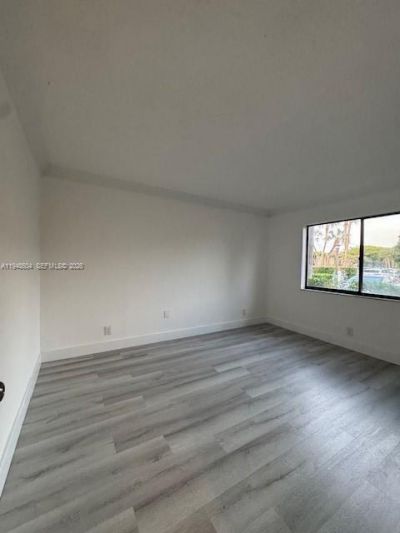 321 Lakeview Dr, Unit 105, Weston, FL 33326 Photo