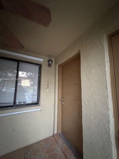 321 Lakeview Dr, Unit 105, Weston, FL 33326 Photo