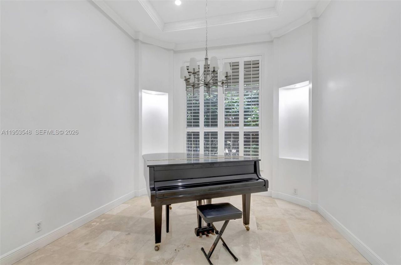 8244 Lakeview Dr, West Palm Beach, FL 33412 Photo