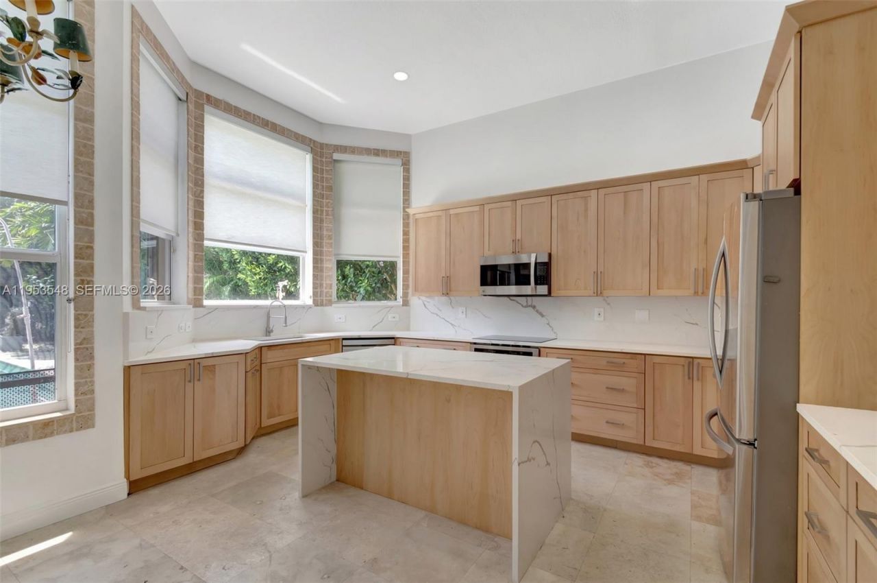 8244 Lakeview Dr, West Palm Beach, FL 33412 Photo