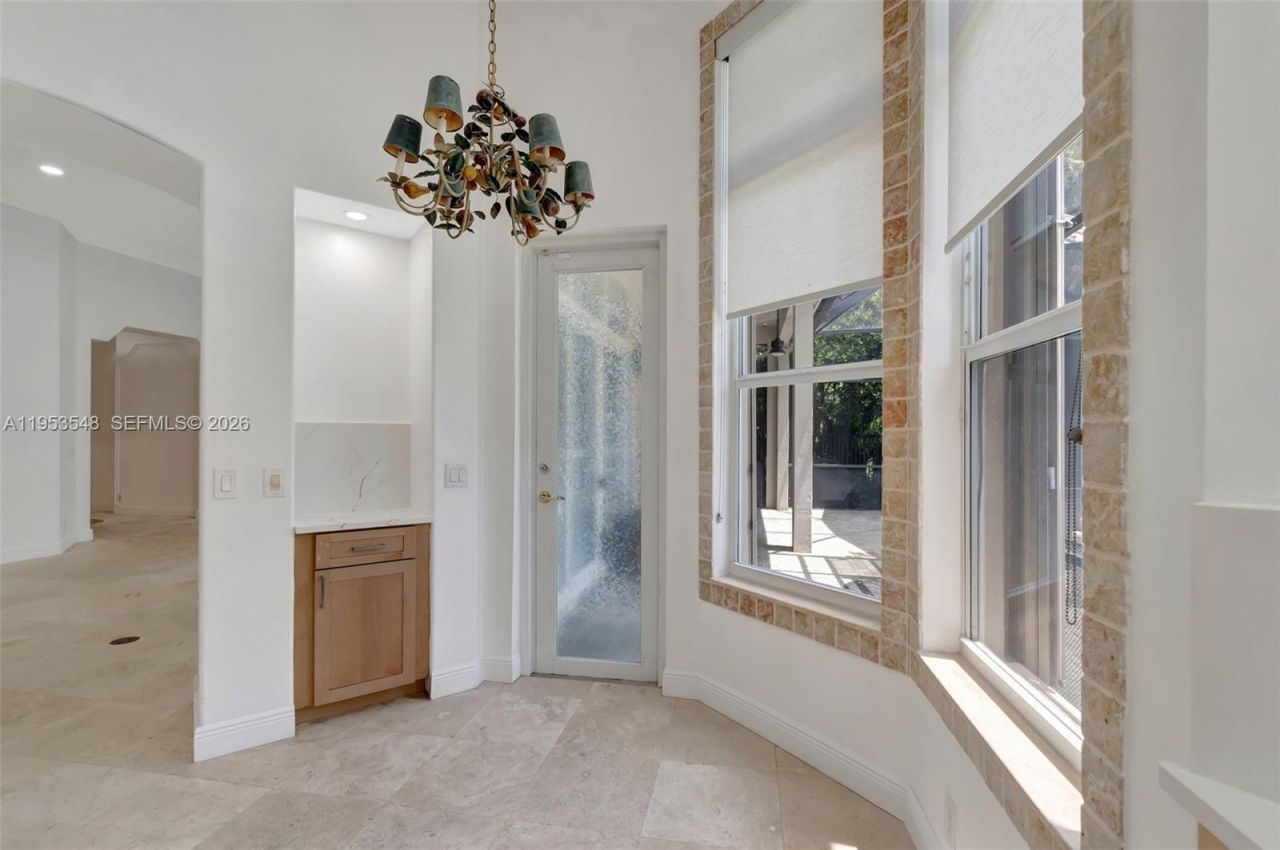 8244 Lakeview Dr, West Palm Beach, FL 33412 Photo