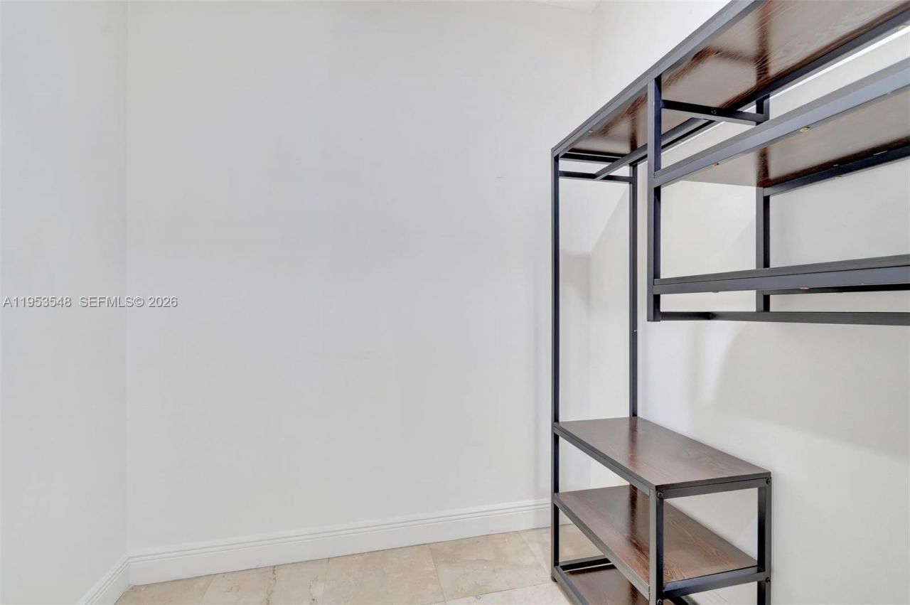 8244 Lakeview Dr, West Palm Beach, FL 33412 Photo