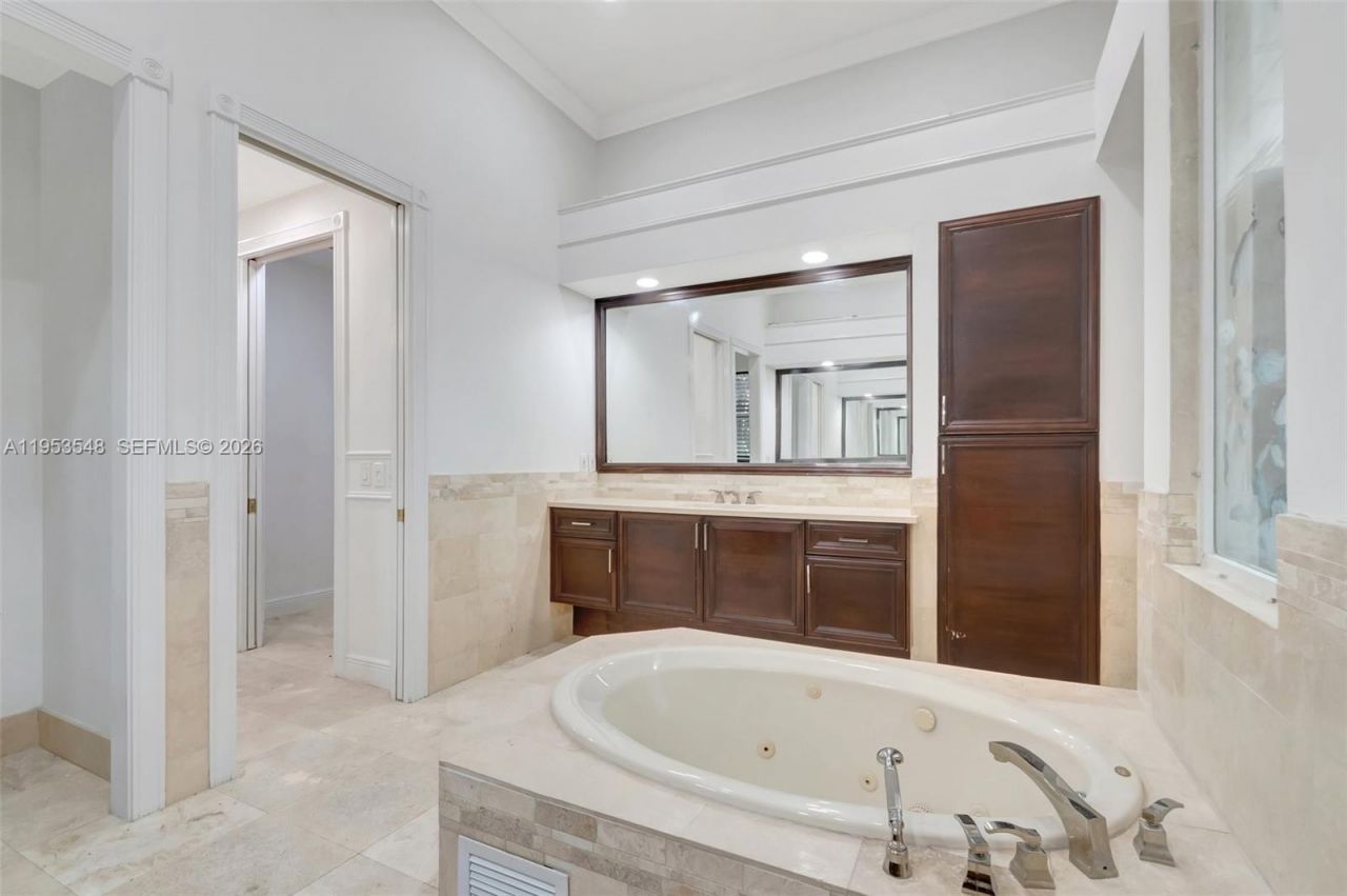 8244 Lakeview Dr, West Palm Beach, FL 33412 Photo