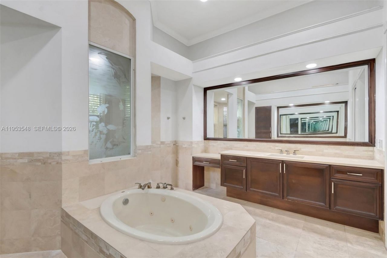 8244 Lakeview Dr, West Palm Beach, FL 33412 Photo