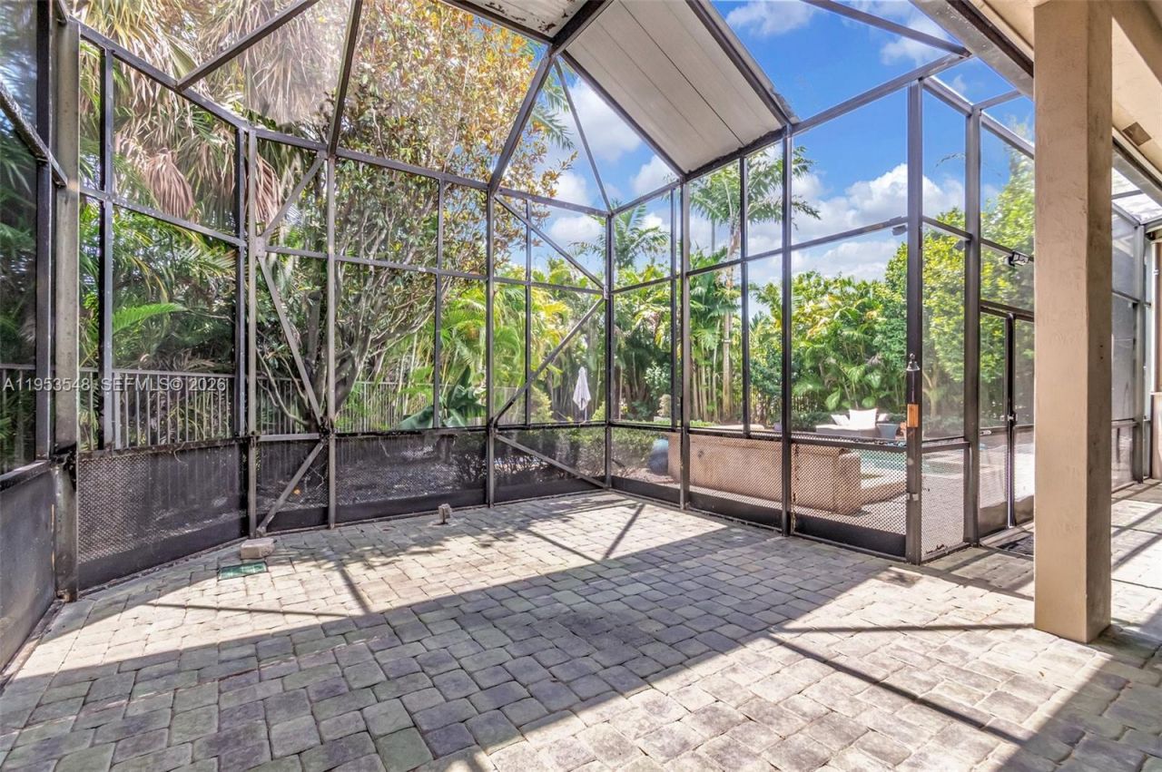 8244 Lakeview Dr, West Palm Beach, FL 33412 Photo