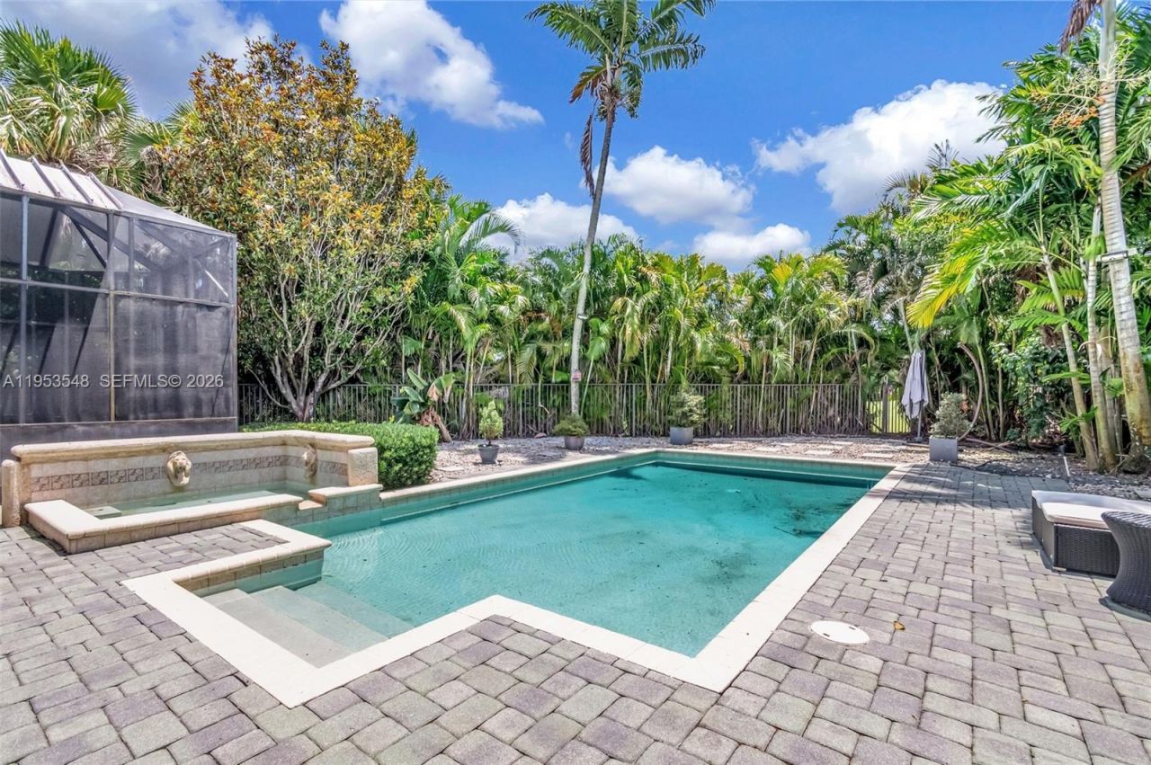 8244 Lakeview Dr, West Palm Beach, FL 33412 Photo