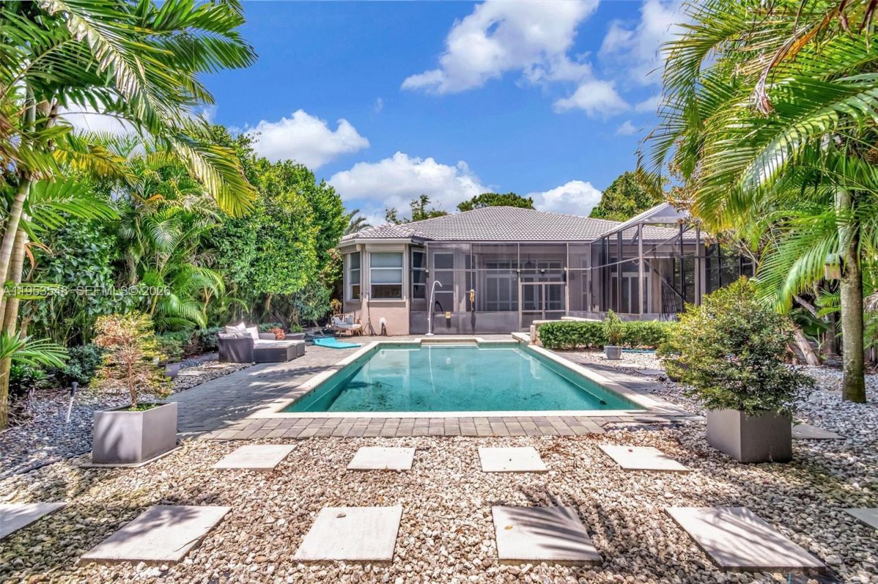 8244 Lakeview Dr, West Palm Beach, FL 33412 Photo