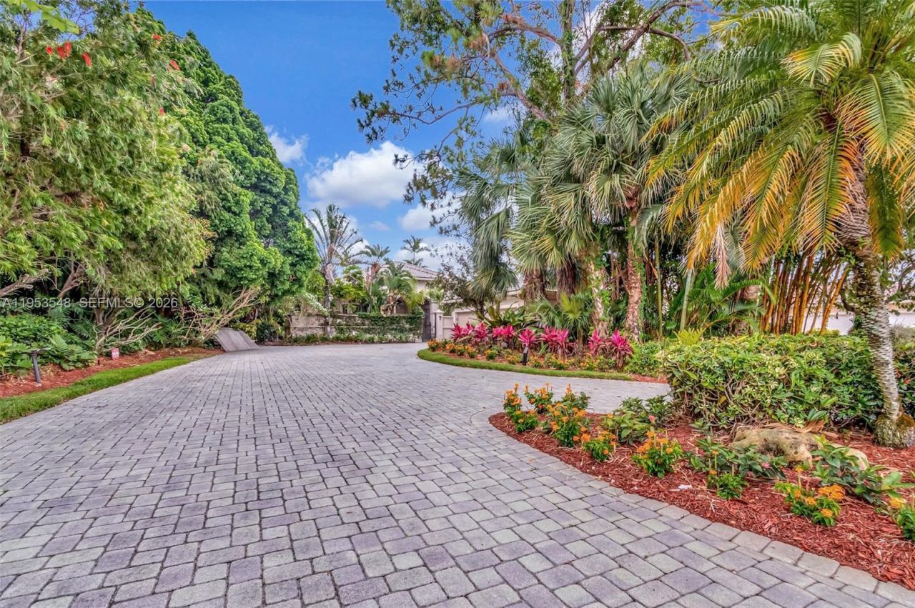 8244 Lakeview Dr, West Palm Beach, FL 33412 Photo