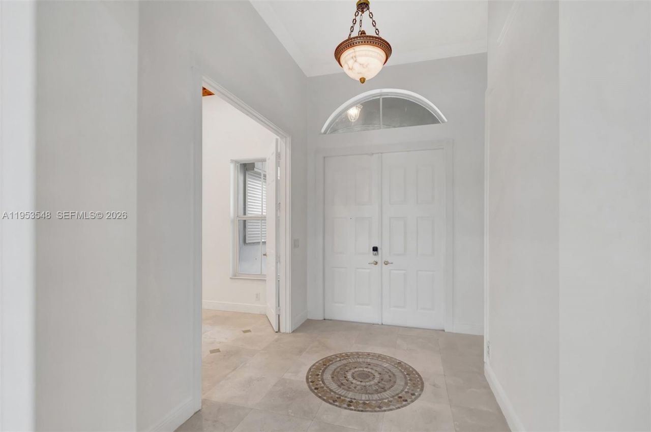 8244 Lakeview Dr, West Palm Beach, FL 33412 Photo