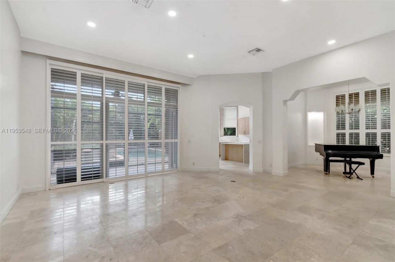 8244 Lakeview Dr, West Palm Beach, FL 33412 Photo