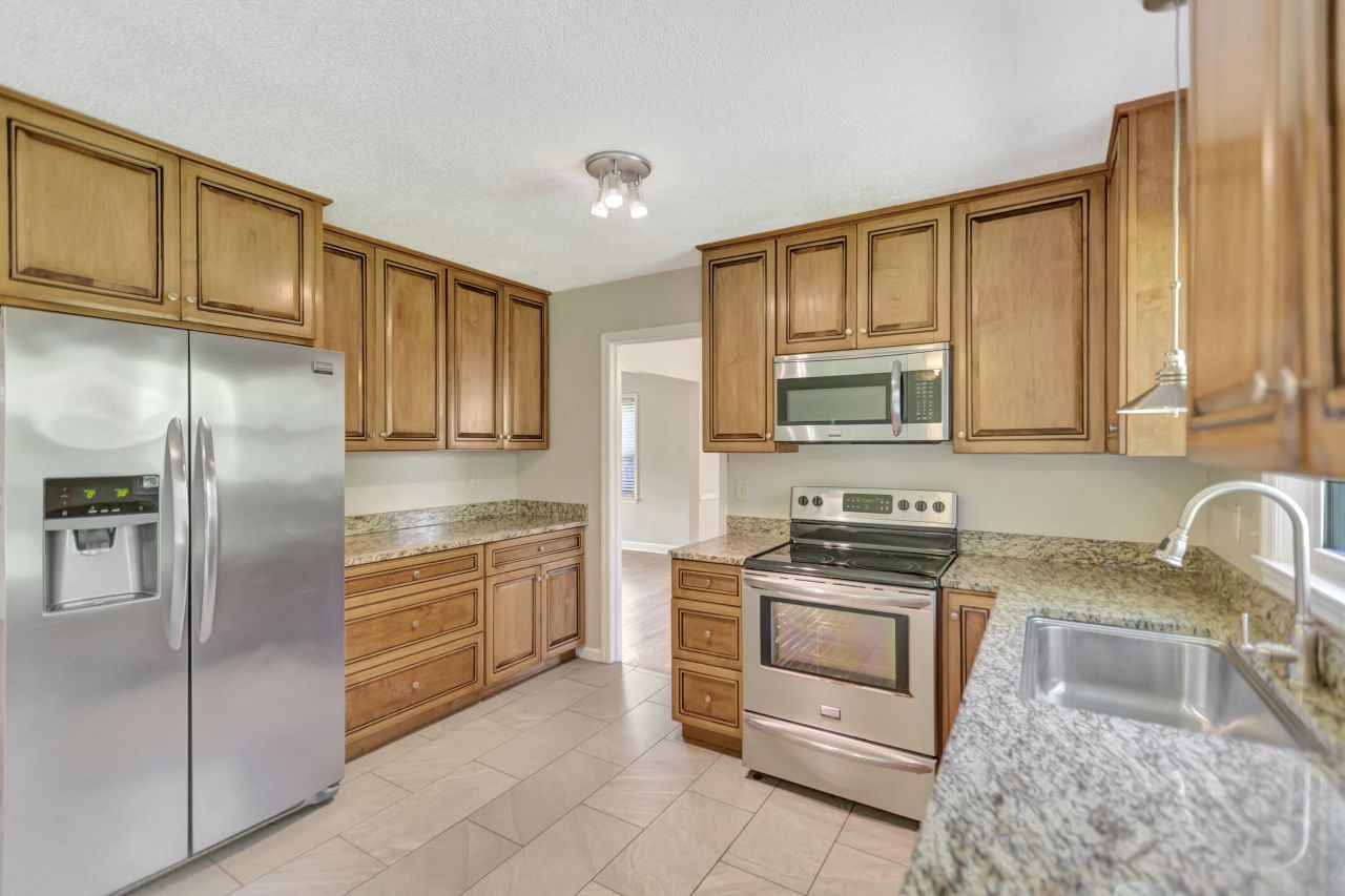 2327 W Palmer Drive Photo 14