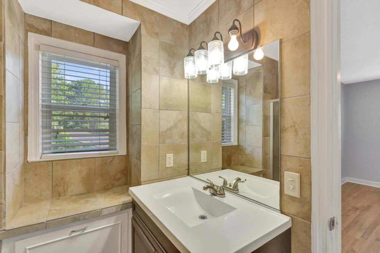 2327 W Palmer Drive Photo 21