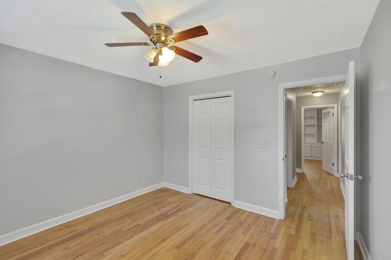 2327 W Palmer Drive Photo 25